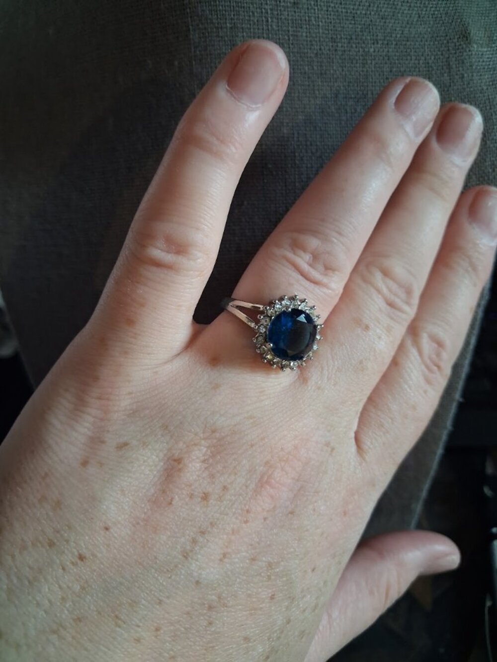 Blue stoned ring - Picture 2 of 6